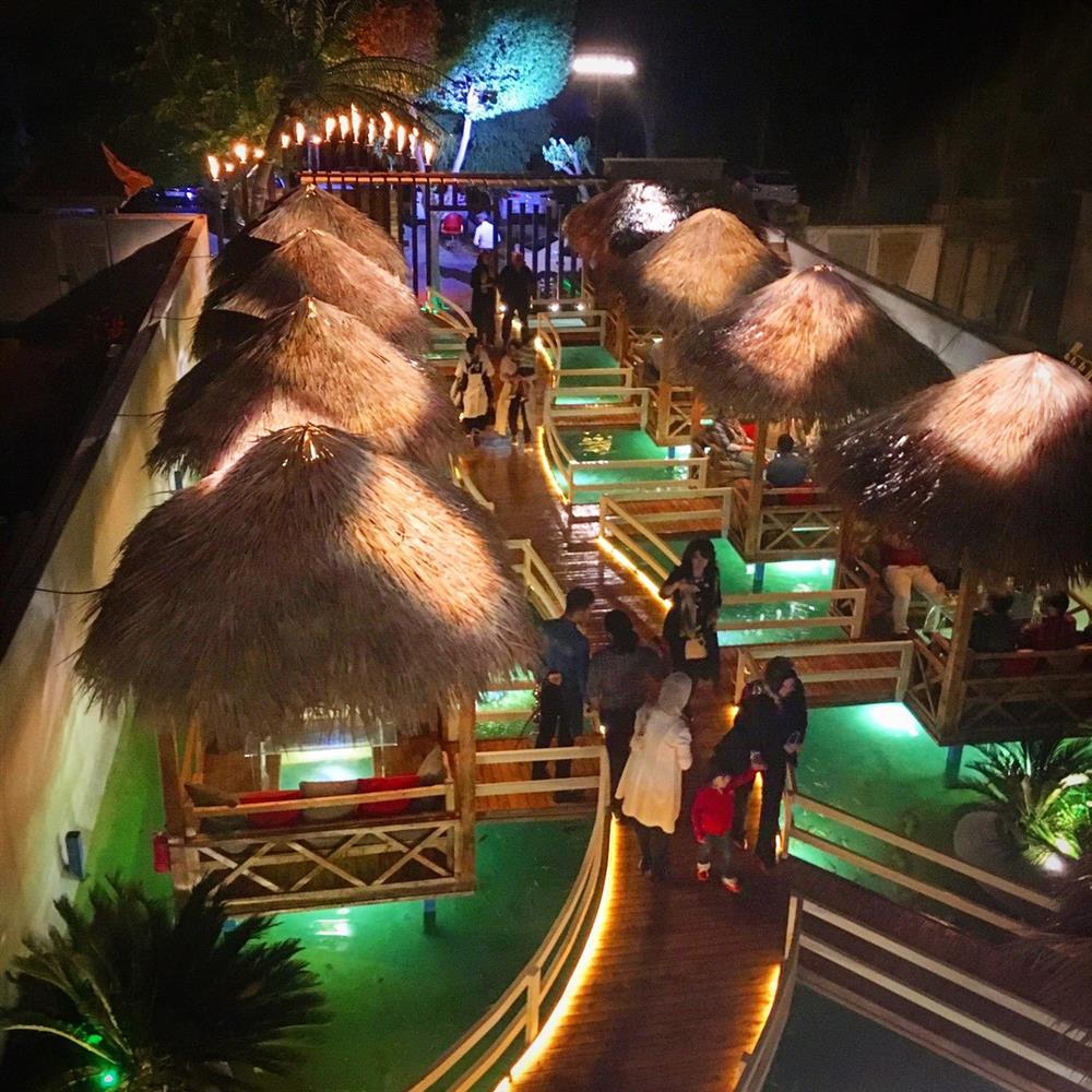 کافه دنیز سرمایه گذاری های دومان توکان کافه دنیز سرمایه گذاری های دومان توکان